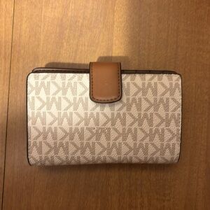 MK authentic wallet